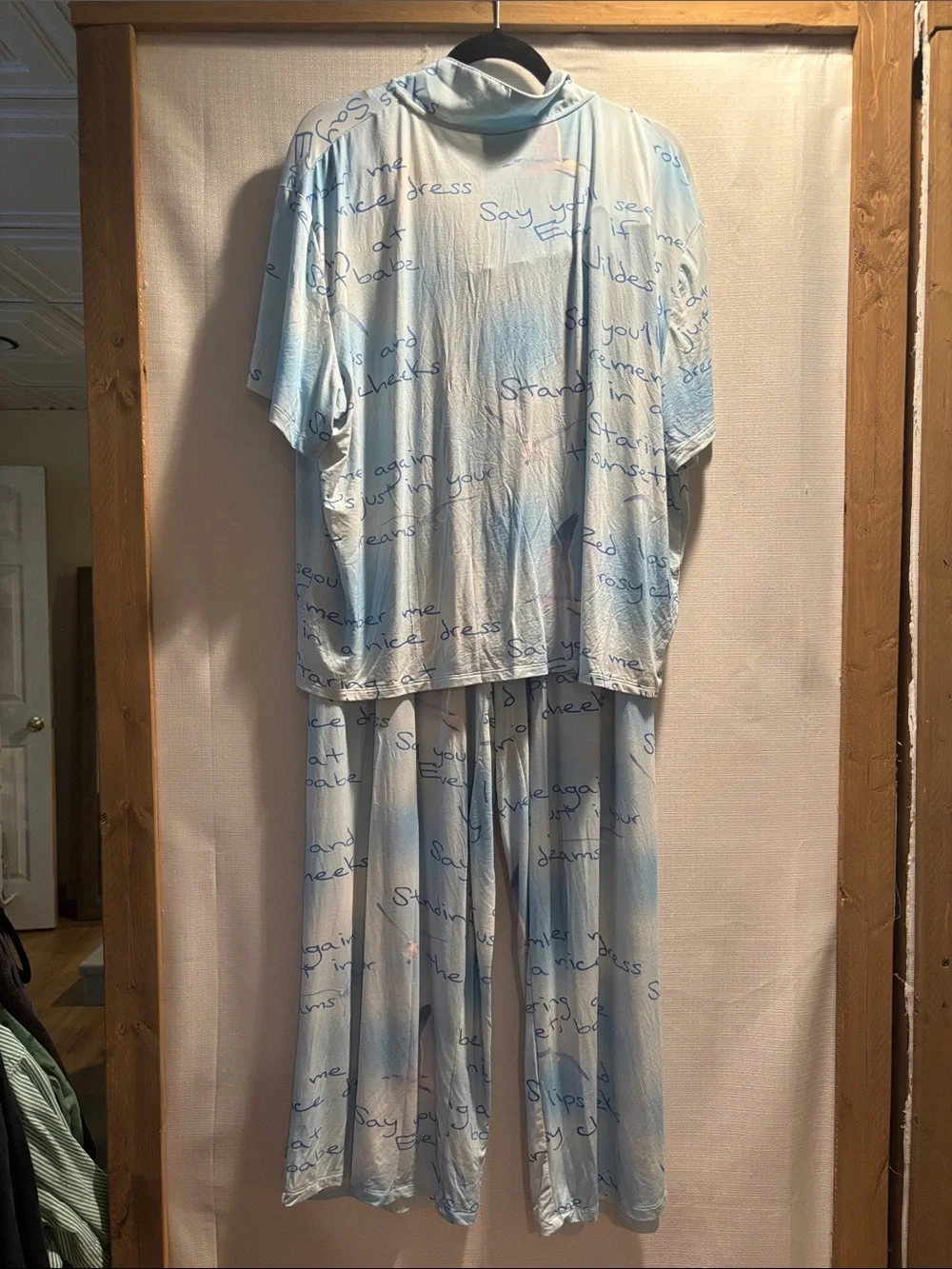 Taylor Swift 1989 Taylor’s Version Wildest Dreams Blue Cloud PJ set